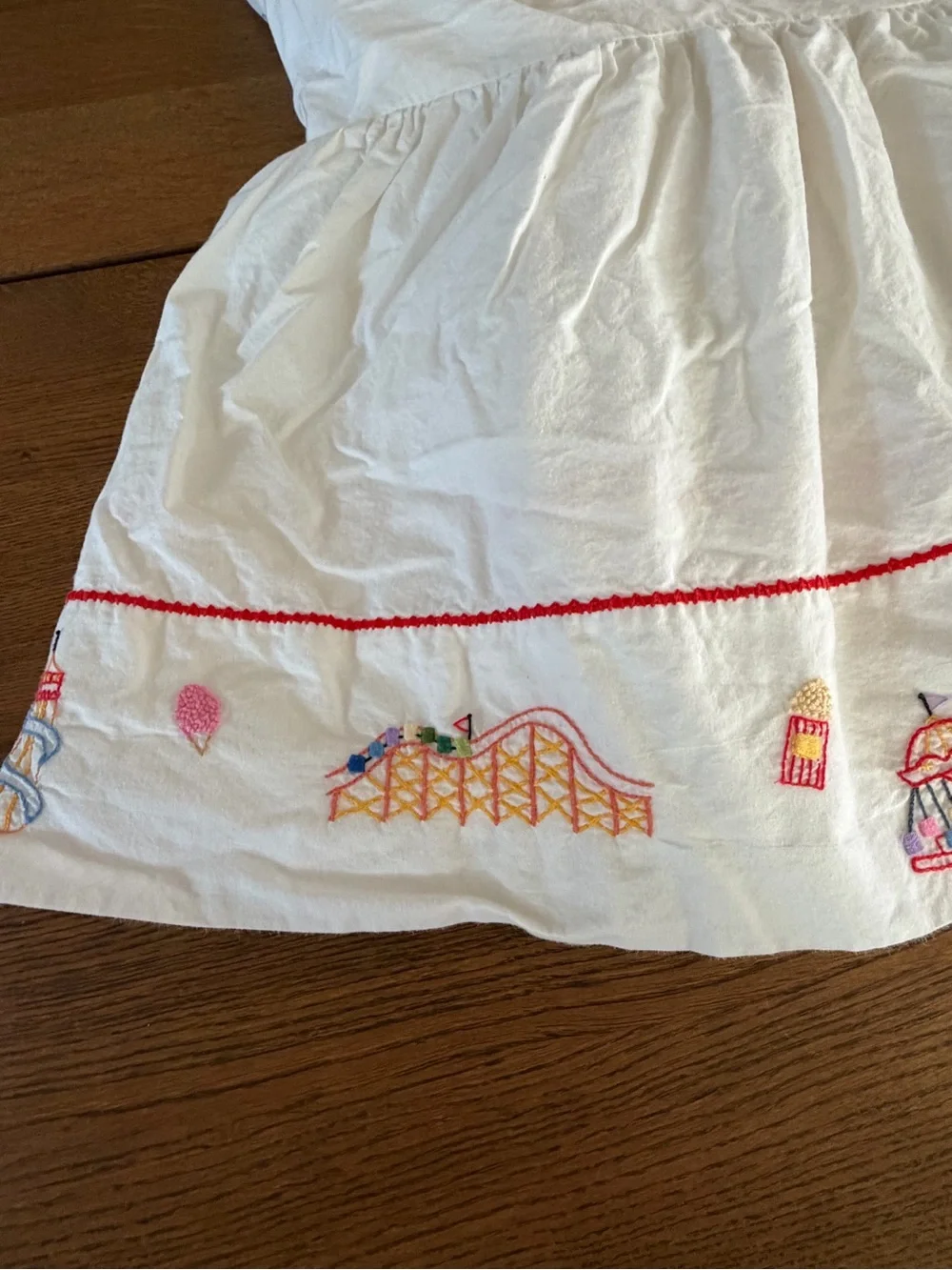 Pottery Barn Kids Carnival Embroidered Twin Dust Ruffle